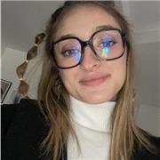 Professeure particulier, donne des cours aux collégiens en français et aux lycéens en ses et en philosophie (spécialité HLP aussi)